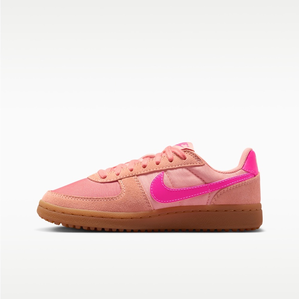NEW Kids Nike “Field General” Sneakers in Pink